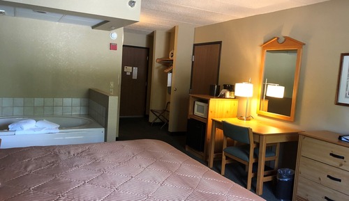 Suite, 1 King Bed, Accessible Shower, Non Smoking