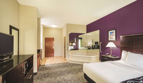 Studio Suite, 1 King Bed, Non Smoking