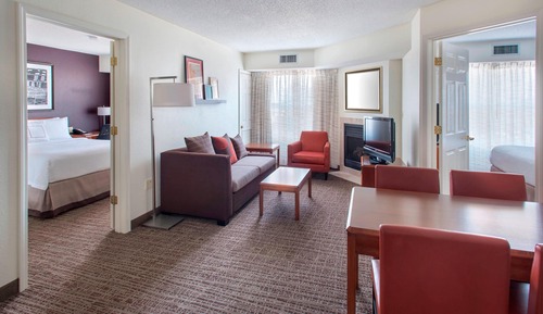 Suite, 2 Bedrooms, Non Smoking, Fireplace