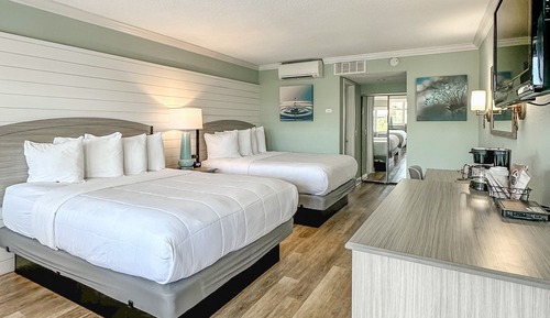Room, 2 Queen Beds, Refrigerator & Microwave