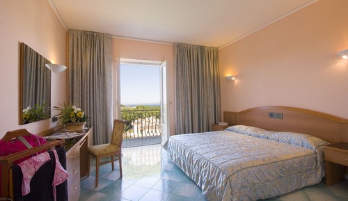 Comfort Double Room, Garden View