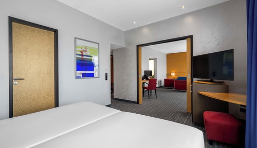 Suite, 1 King Bed