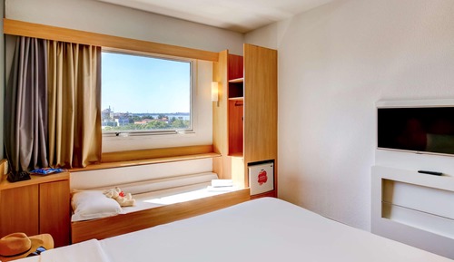 Standard Room, Multiple Beds