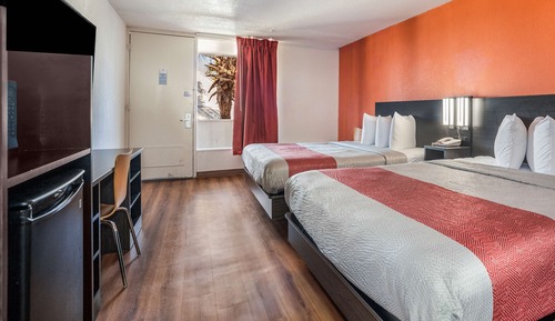 Deluxe Room, 2 Queen Beds, Non Smoking, Refrigerator & Microwave