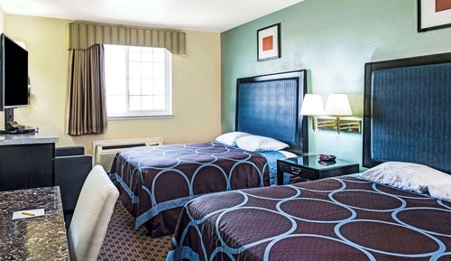 Standard Room, 2 Queen Beds, Non Smoking, Microwave