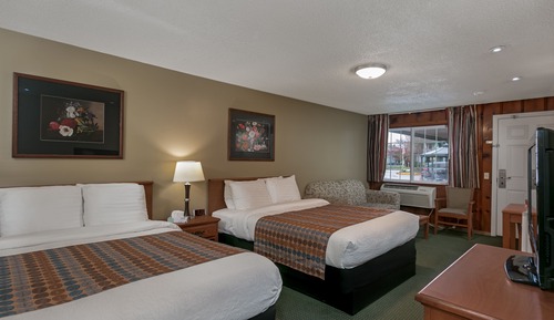 Room, 2 Queen Beds and Sofa Bed
