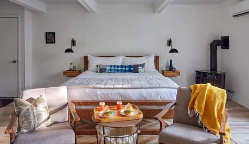 Superior Room, 1 King Bed, Fireplace