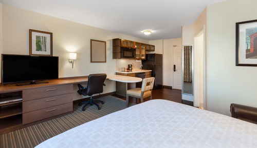 Studio Suite, 1 Queen Bed