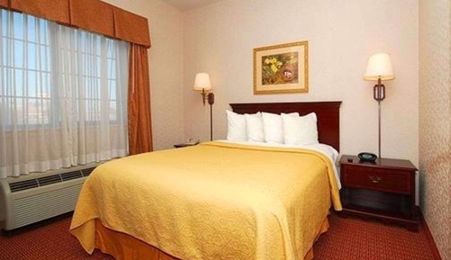 Suite, 1 Queen Bed with Sofa bed, Accessible, Non Smoking (Promotional)
