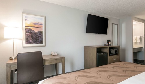 Suite, 1 King Bed with Sofa bed, Non Smoking