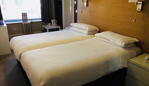 Superior Twin Room, Private Bathroom