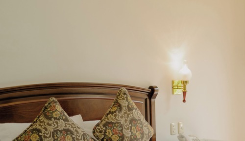 Standard Room, 1 King Bed, Balcony