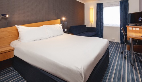 Standard Room (with Free Hot Breakfast)