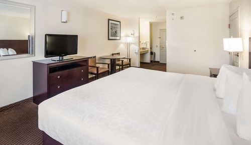 Room, 1 King Bed, Accessible, Non Smoking