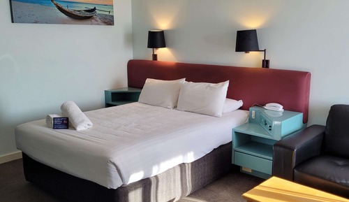 Standard Room, 1 Queen Bed, Non Smoking