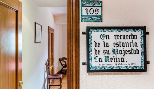 Double Room (De la Reina)