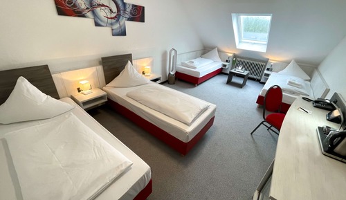 Classic Quadruple Room