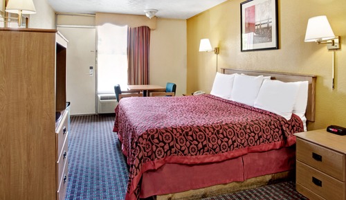 Standard Room, 1 King Bed