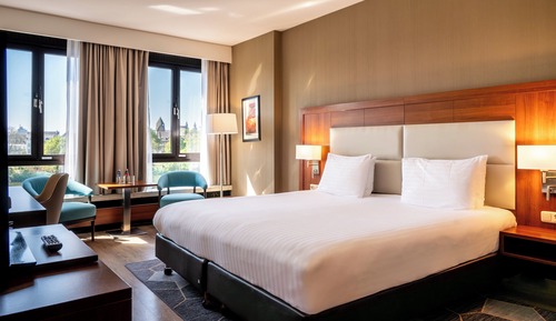 Premium Room, 1 King Bed, River View (River Meuse View)
