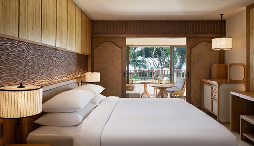 Deluxe Room, 1 King Bed, Garden View