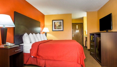 Standard Room, 1 King Bed