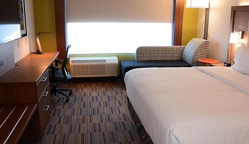 Standard Room, 1 King Bed, Accessible (Communications, Accessible Tub)