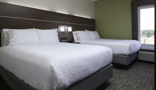 Standard Room, 2 Queen Beds (Pet Friendly)