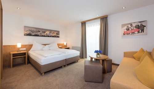 Double Room, Balcony, Mountain View