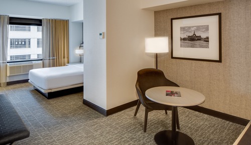 Junior Suite, 1 Queen Bed, Non Smoking