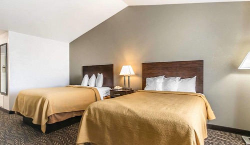 Double Room, 2 Double Beds, Non Smoking, Jetted Tub