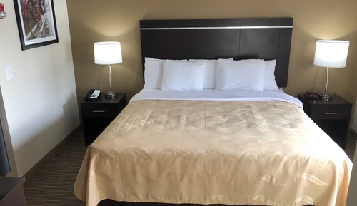 Suite, 1 King Bed, Non Smoking