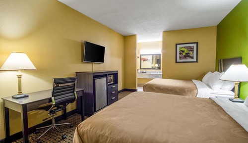 Standard Room, 2 Queen Beds, Smoking