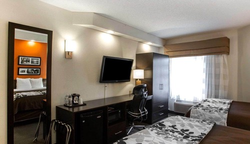 Standard Room, 2 Queen Beds, Non Smoking