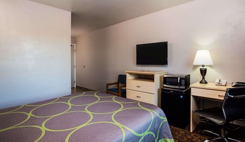 Room, 2 Queen Beds, Smoking