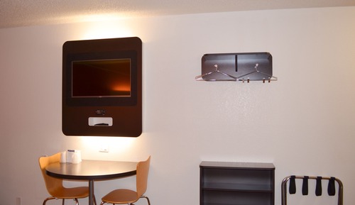 Deluxe Room, 1 King Bed, Non Smoking, Refrigerator & Microwave
