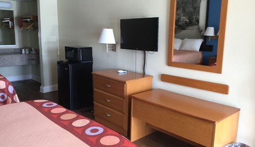 Room, Multiple Beds, Smoking