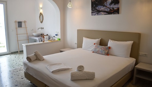 Signature Twin Room, Sea View