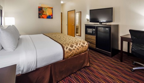 Standard Room, 1 King Bed, Non Smoking, Refrigerator & Microwave