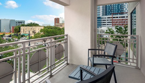 Suite, 1 Bedroom (Hearing Accessible)