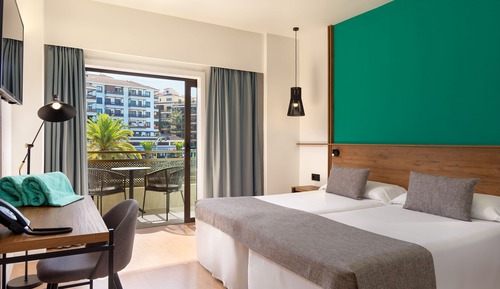 Premium Double Room, Mountain View (2 adults)