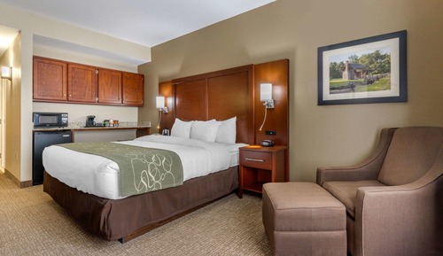 Suite, 1 King Bed, Non Smoking
