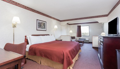 Room, 1 King Bed, Non Smoking