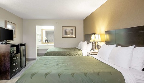 Standard Room, 2 Queen Beds, Non Smoking