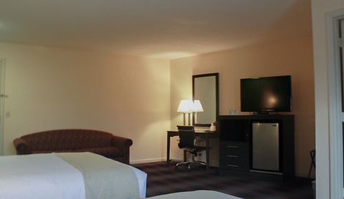 Suite, 2 Queen Beds, Mountain View