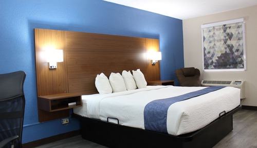 Room, 1 King Bed, Non Smoking