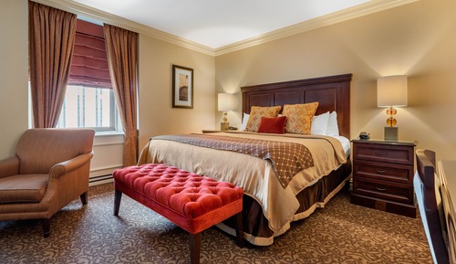 Deluxe Room, 1 King Bed