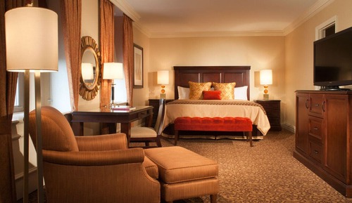 Deluxe Room, 1 Queen Bed, Accessible