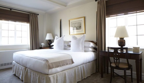 Deluxe Room, 1 King Bed
