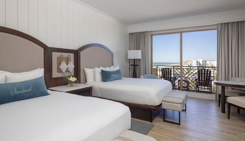 Standard Room, Accessible, Partial Ocean View (Shower)