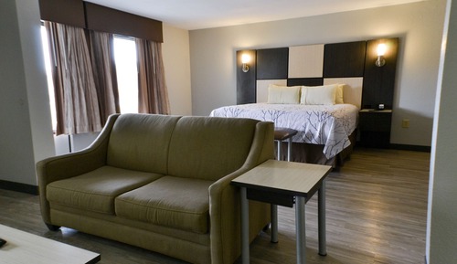 Suite, 1 King Bed, Non Smoking, Jetted Tub (with Sofabed)